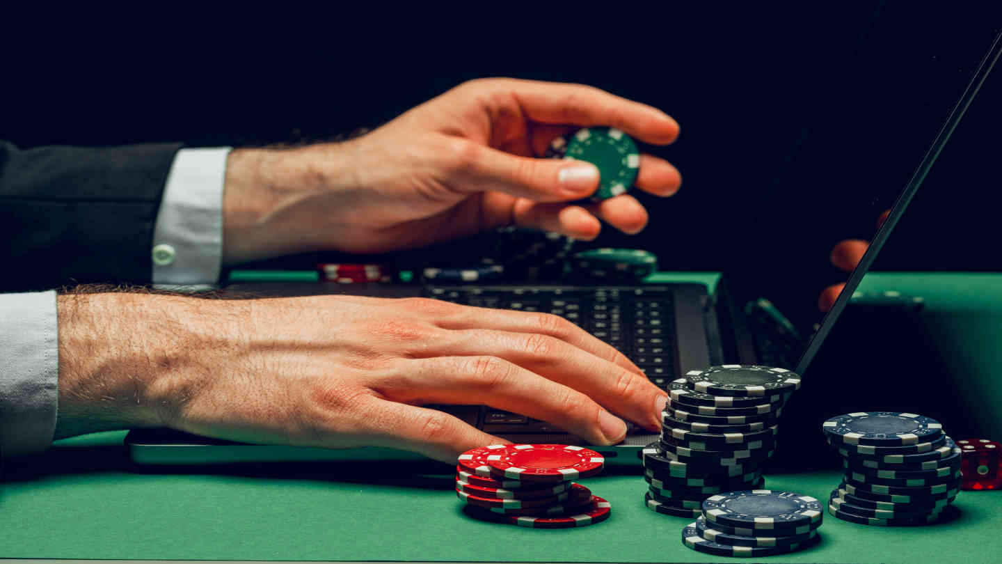poker bankroll management strategies